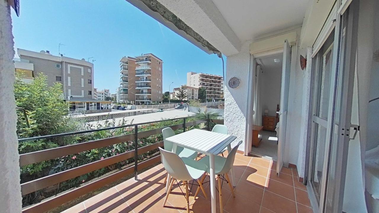 Ferienwohnung Acogedor En La Carihuela Con Plaza De Garaje Garantizada! Sol Montemar Torremolinos Exterior foto